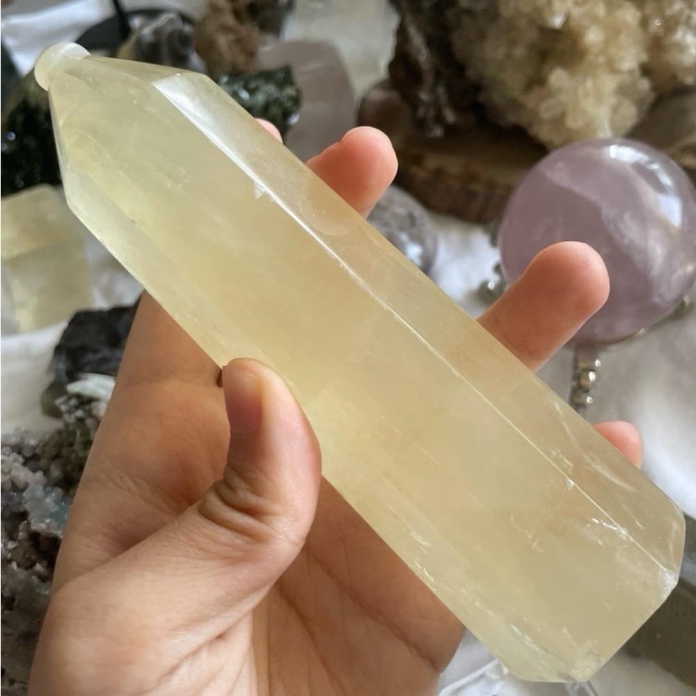 honey calcite tower